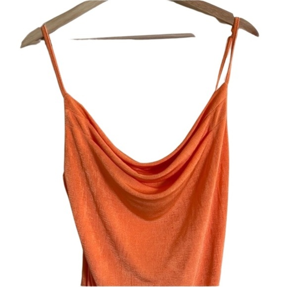 Summer Delight: Vibrant Sundresses for a Fashionable Season Dress: Size Large - Picture 2 of 7